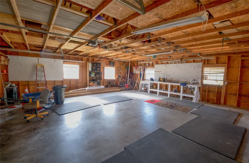 182 Lakeview Drive Aledo, TX 76008