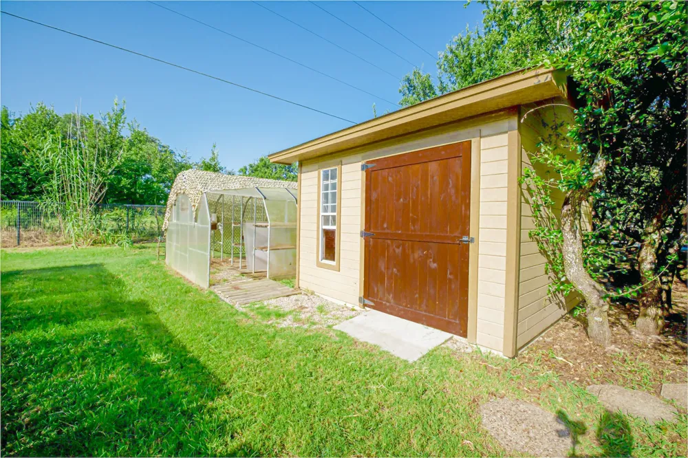 182 Lakeview Drive Aledo, TX 76008