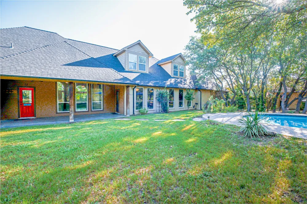 182 Lakeview Drive Aledo, TX 76008