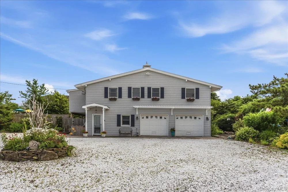 72 Circle Drive Oak Beach, NY 11702