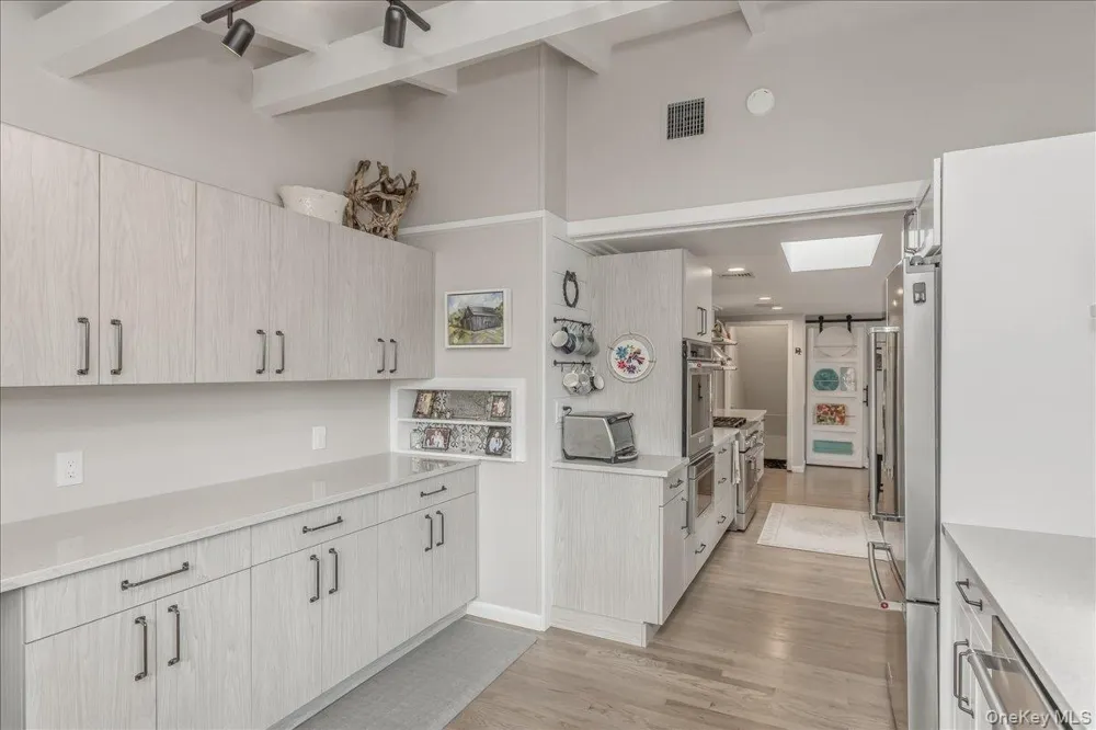 72 Circle Drive Oak Beach, NY 11702