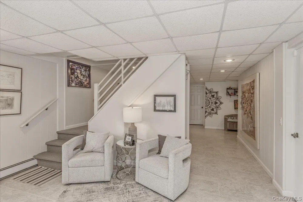 72 Circle Drive Oak Beach, NY 11702