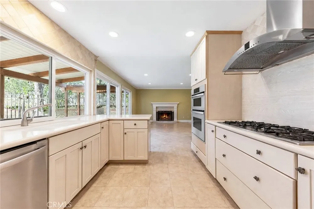 23437 Amberwick Diamond Bar, CA 91765