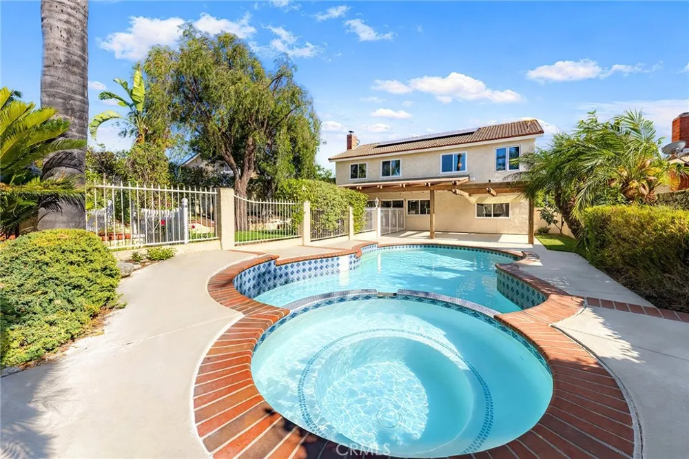 23437 Amberwick Diamond Bar, CA 91765