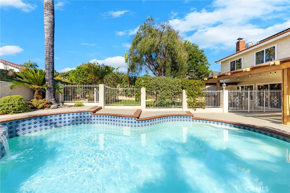 23437 Amberwick Diamond Bar, CA 91765