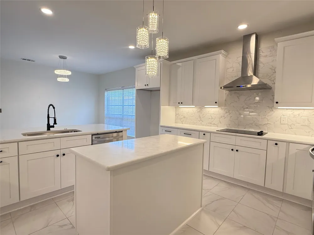 2316 Windy Ridge Court Plano, TX 75025