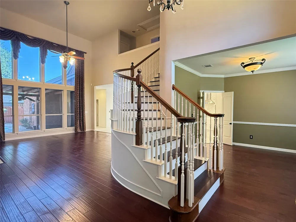 2316 Windy Ridge Court Plano, TX 75025