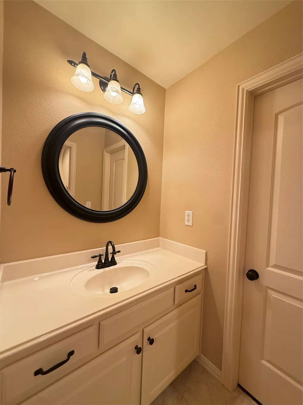 2316 Windy Ridge Court Plano, TX 75025