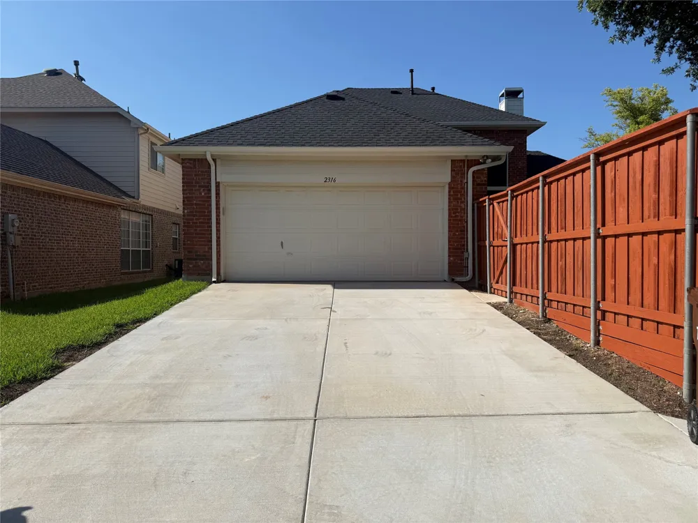 2316 Windy Ridge Court Plano, TX 75025
