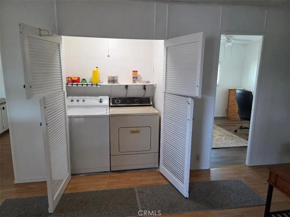 1744 Santiago Hemet, CA 92545