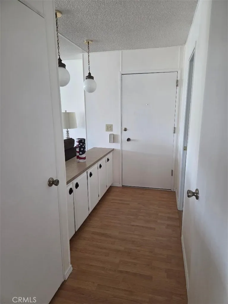 1744 Santiago Hemet, CA 92545