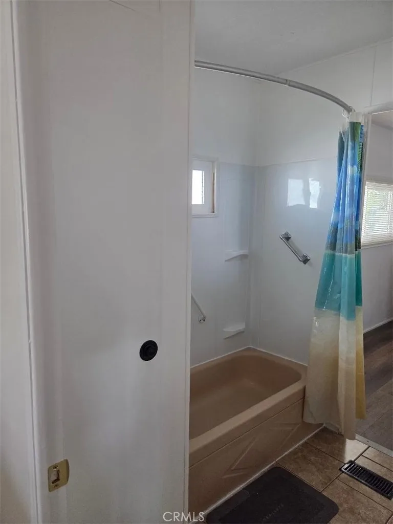 1744 Santiago Hemet, CA 92545