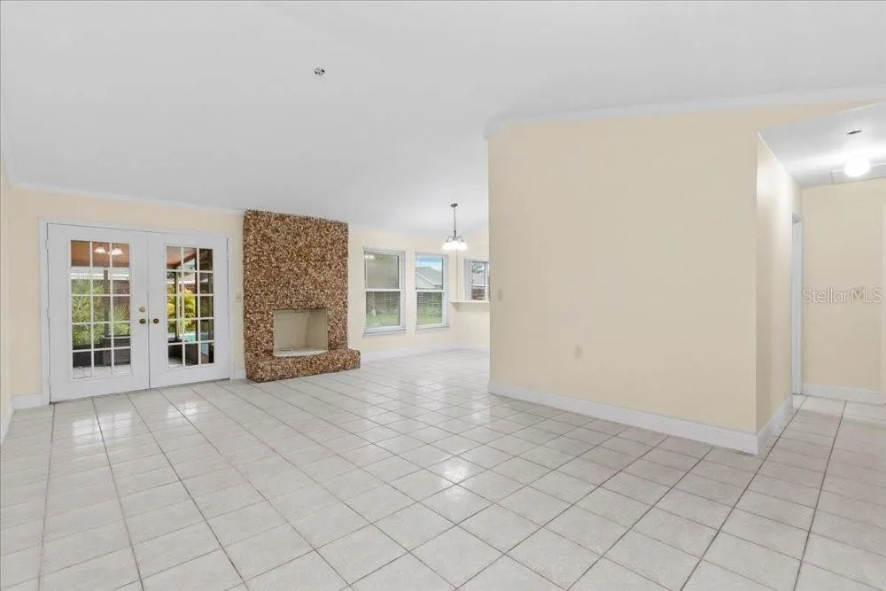 4768 CROSSBOW COURT Orlando, FL 32829