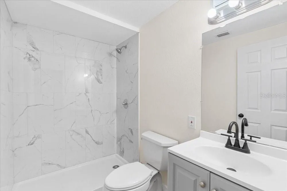 4768 CROSSBOW COURT Orlando, FL 32829