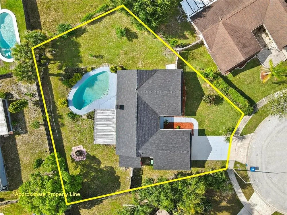 4768 CROSSBOW COURT Orlando, FL 32829
