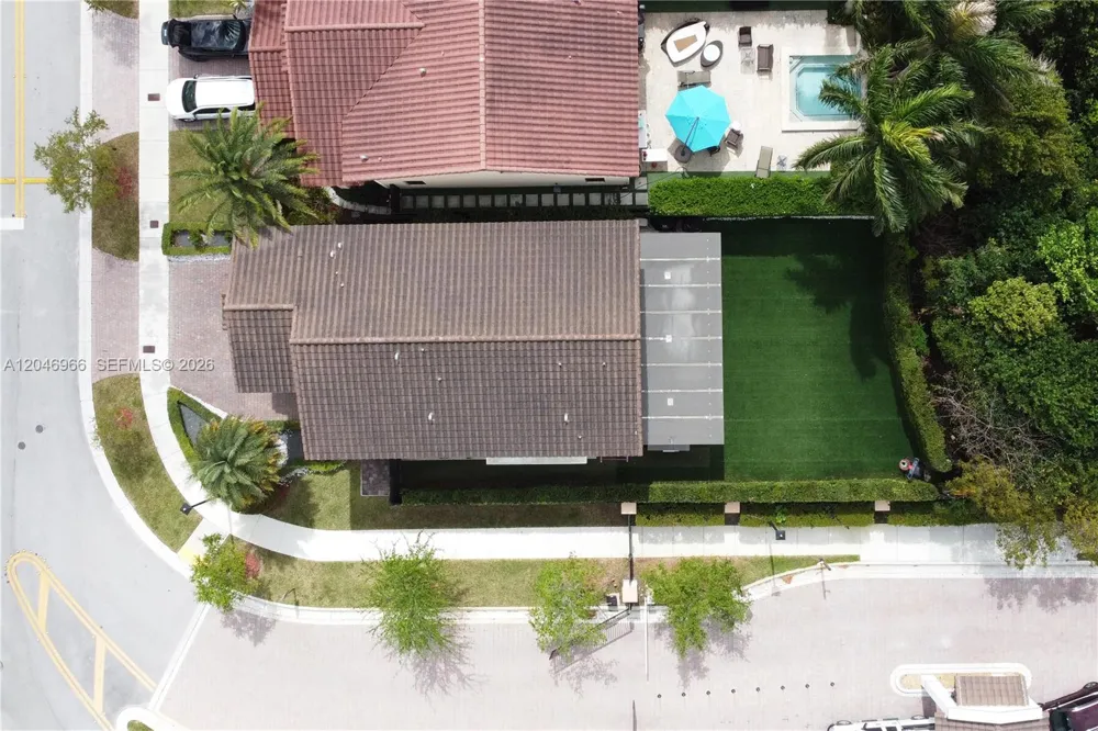 8774 NW 103rd Ave Doral, FL 33178