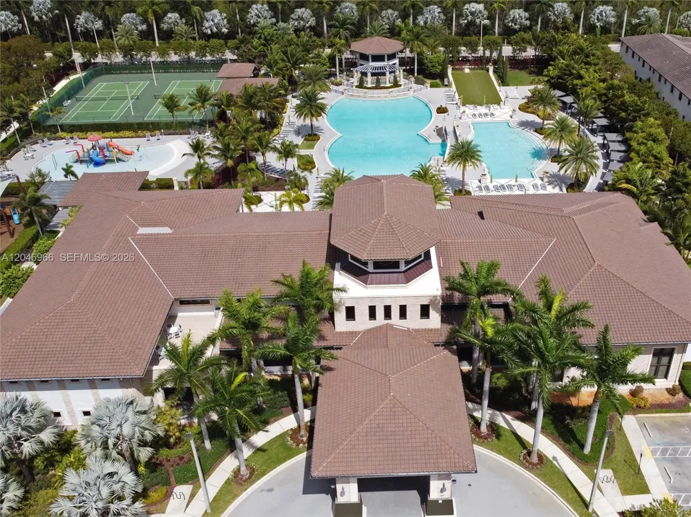 8774 NW 103rd Ave Doral, FL 33178
