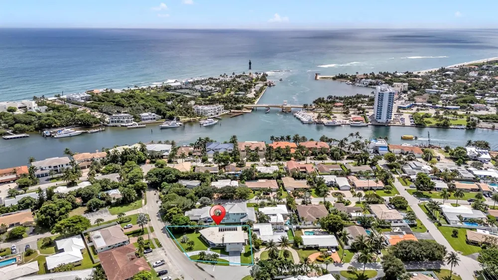 2812 NE 27th Street Lighthouse Point, FL 33064