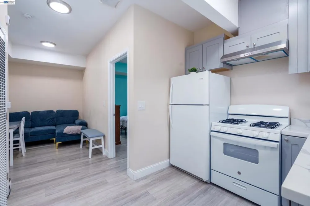 7691 Church Street #B Gilroy, CA 95020