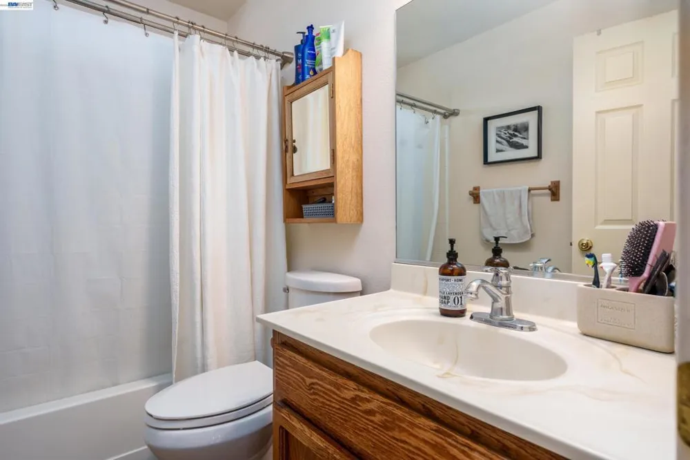 7691 Church Street #B Gilroy, CA 95020