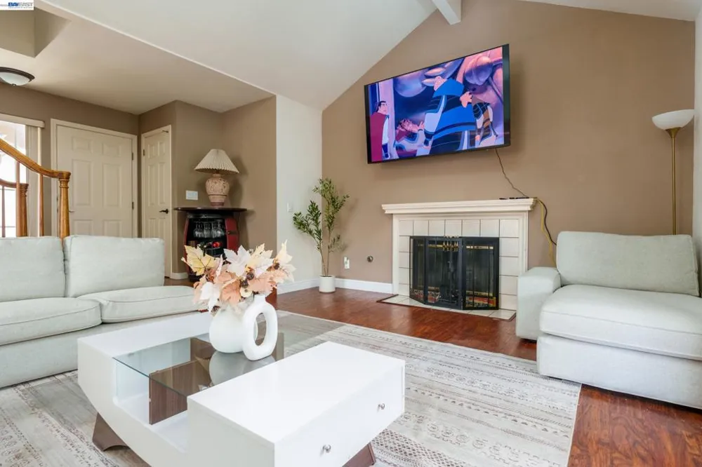 7691 Church Street #B Gilroy, CA 95020