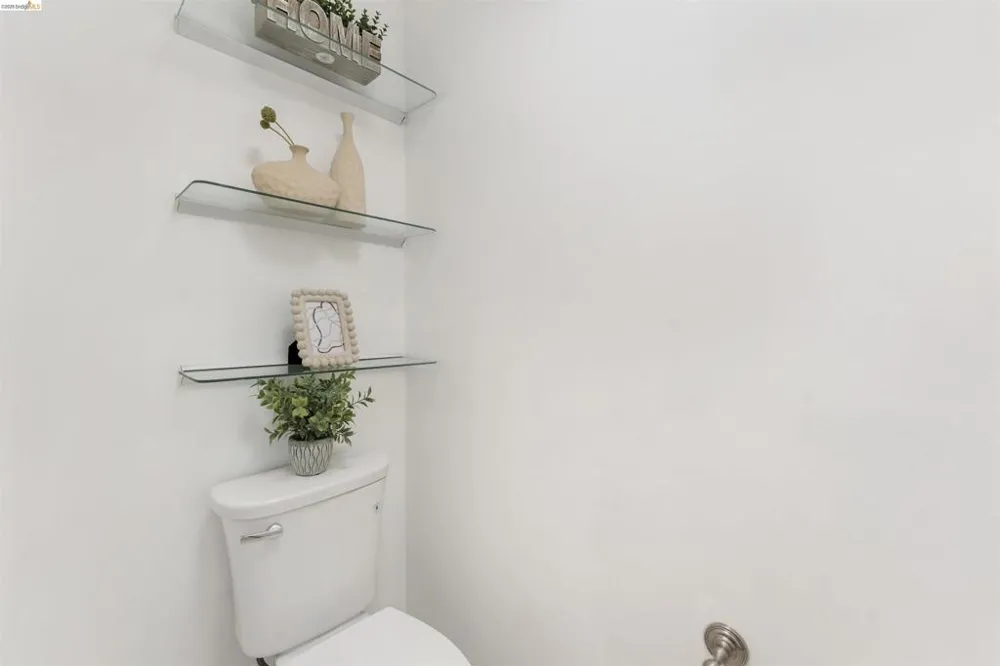6363 Christie Ave #326 Emeryville, CA 94608