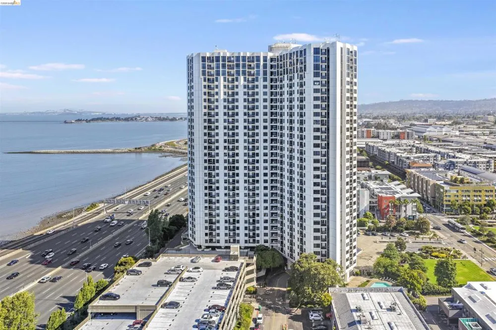 6363 Christie Ave #326 Emeryville, CA 94608