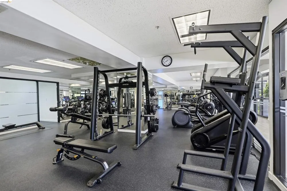 6363 Christie Ave #326 Emeryville, CA 94608