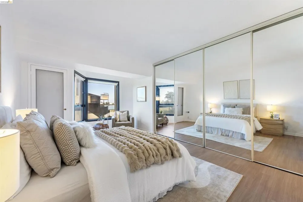 6363 Christie Ave #326 Emeryville, CA 94608