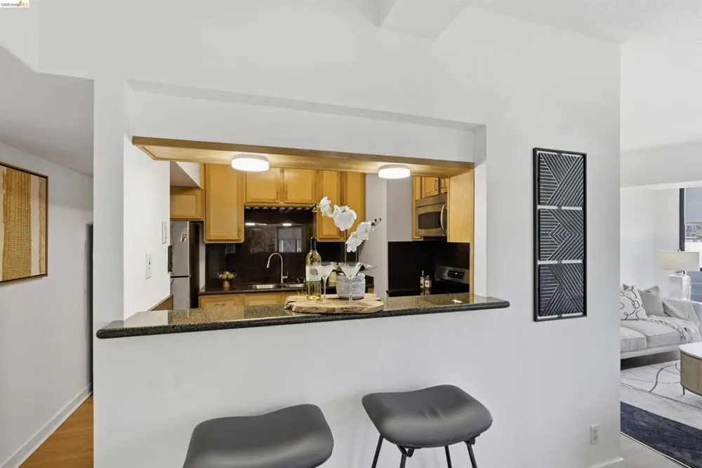6363 Christie Ave #326 Emeryville, CA 94608