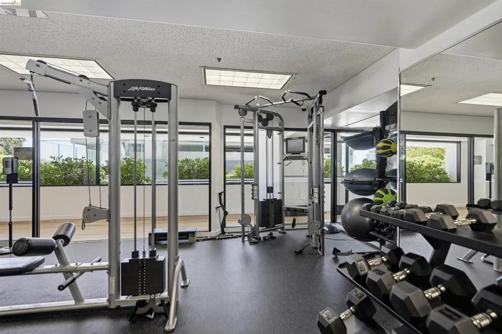 6363 Christie Ave #326 Emeryville, CA 94608