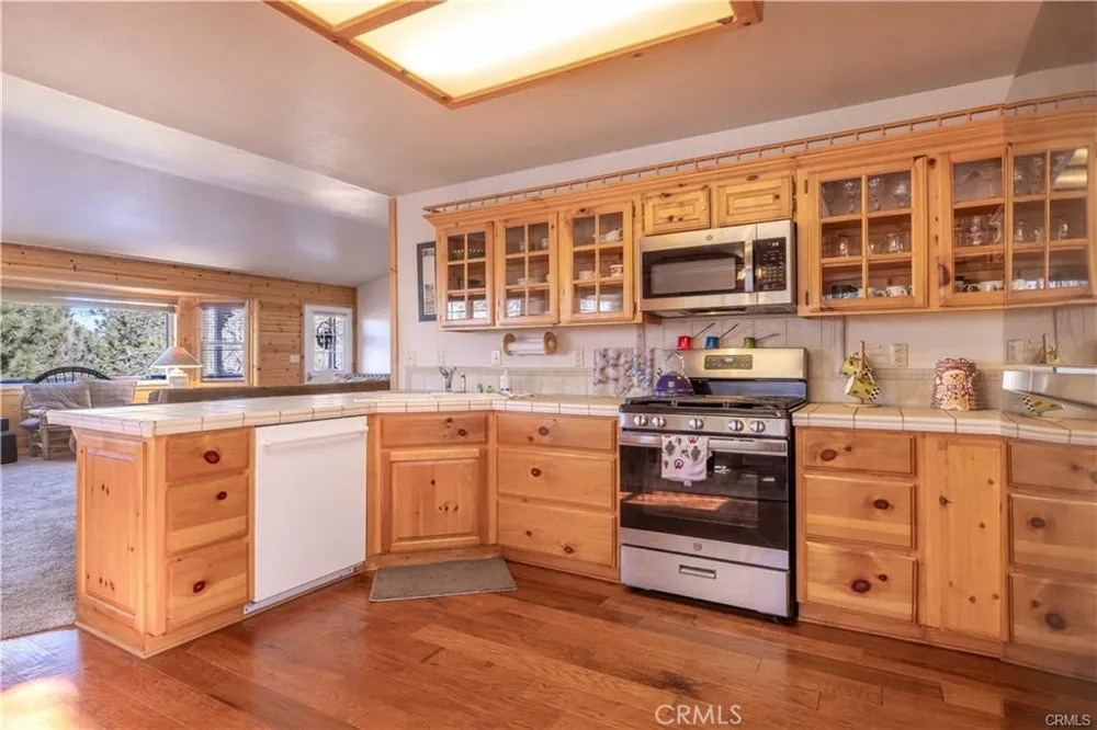 479 Villa Grove Big Bear City, CA 92314