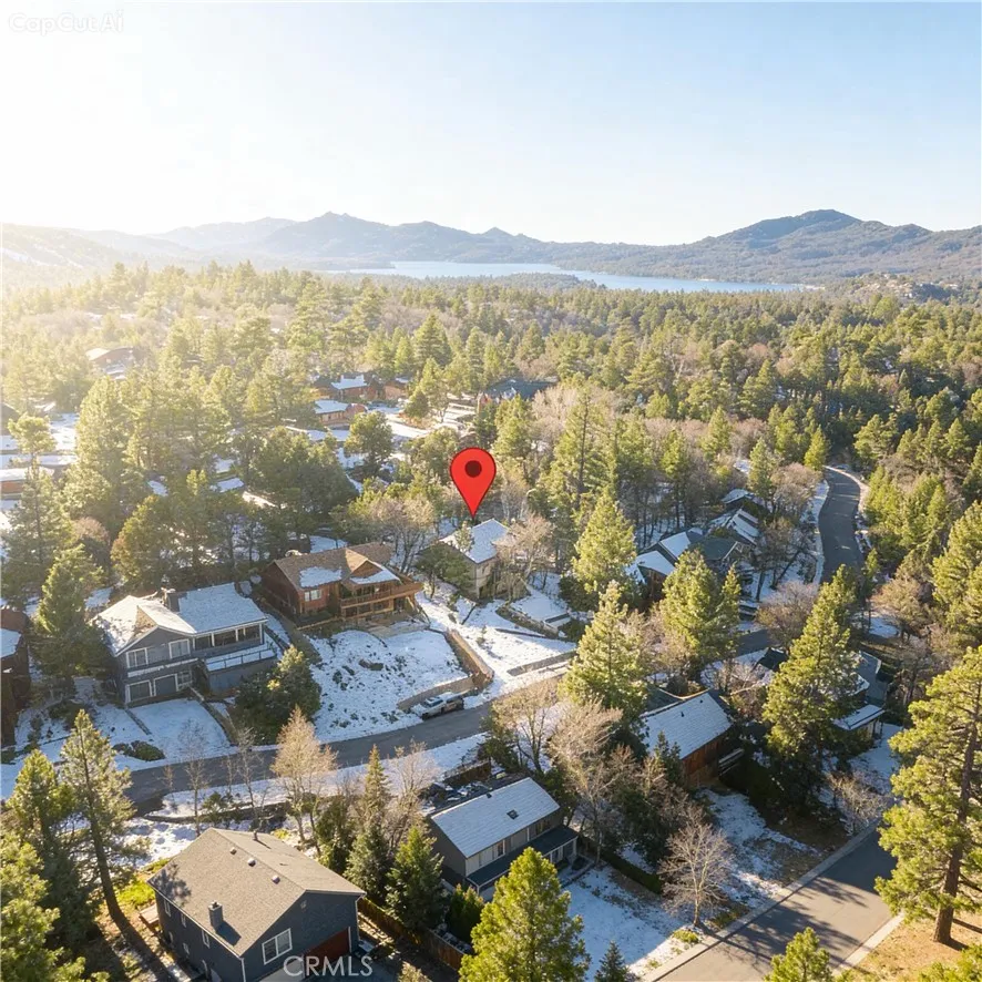 479 Villa Grove Big Bear City, CA 92314