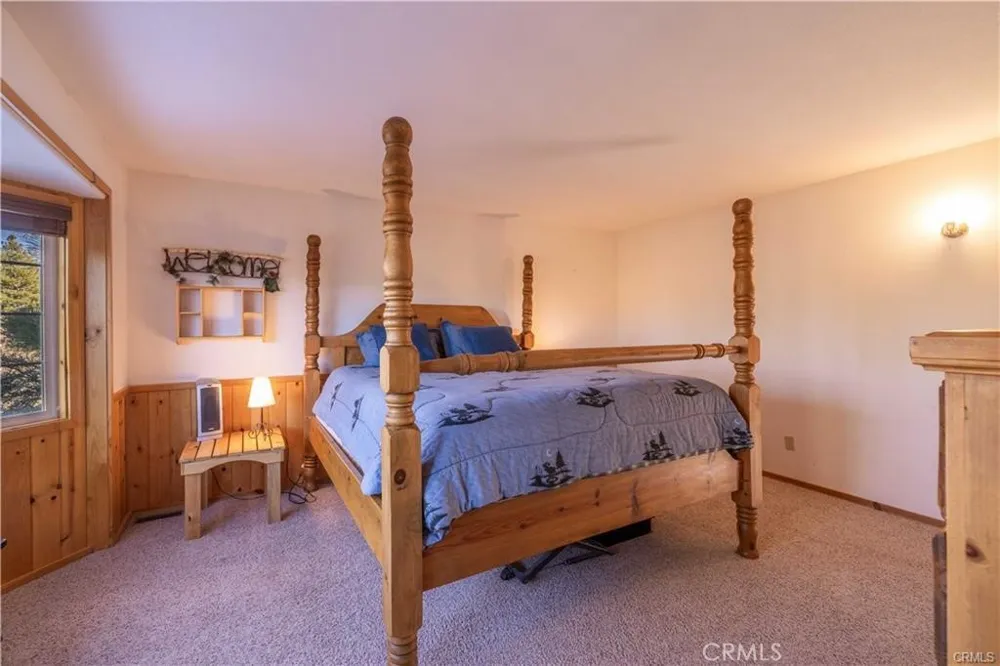 479 Villa Grove Big Bear City, CA 92314