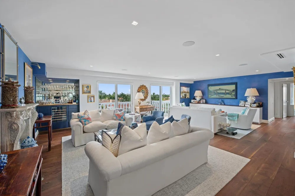 330 Cocoanut Row #5b Palm Beach, FL 33480