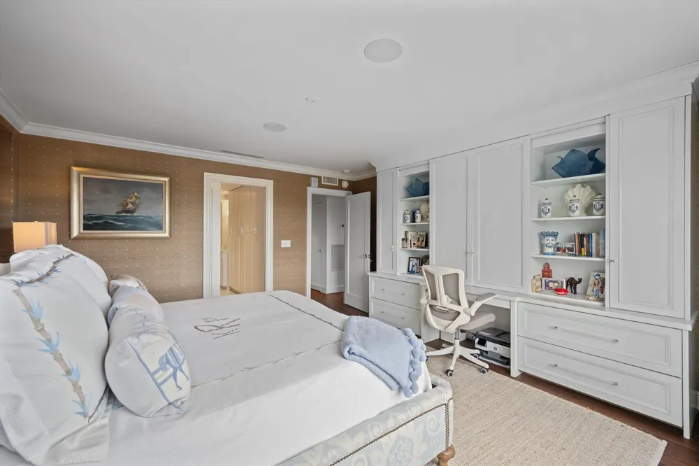 330 Cocoanut Row #5b Palm Beach, FL 33480