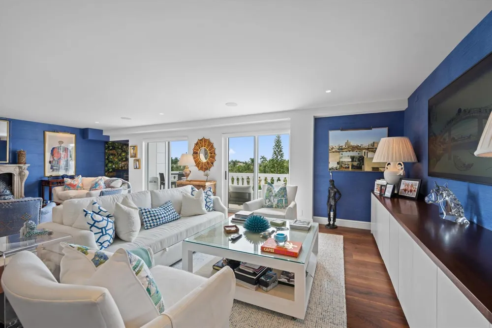 330 Cocoanut Row #5b Palm Beach, FL 33480