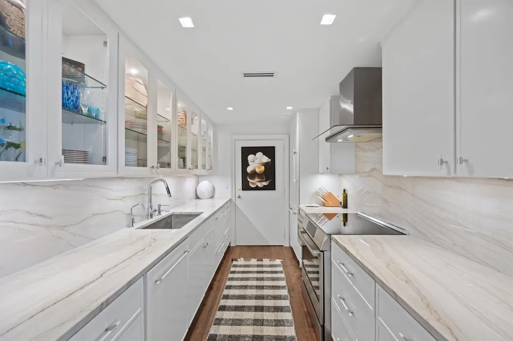 330 Cocoanut Row #5b Palm Beach, FL 33480