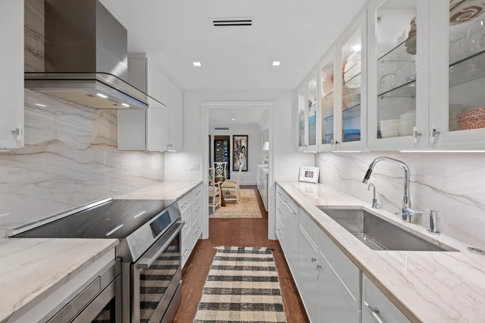 330 Cocoanut Row #5b Palm Beach, FL 33480
