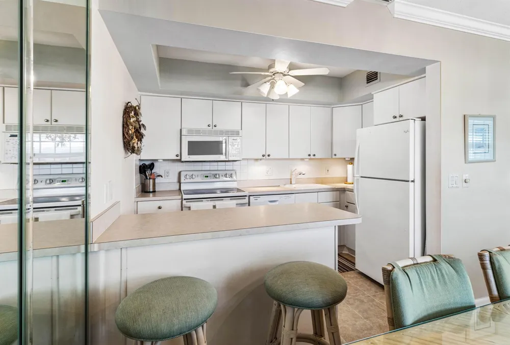 5505 Ocean Boulevard #8-204 Ocean Ridge, FL 33435