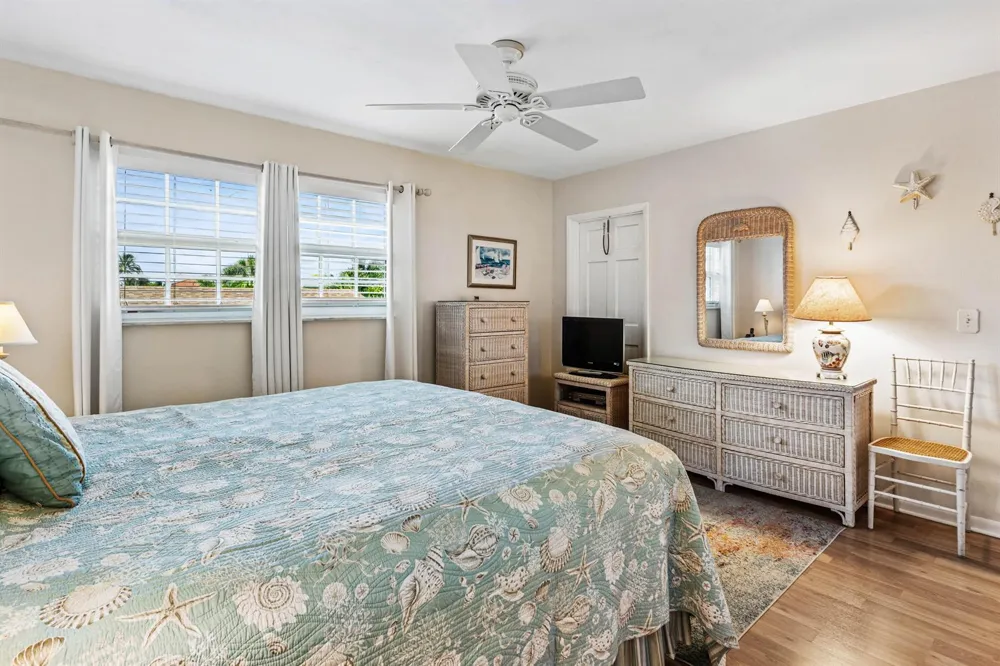 5505 Ocean Boulevard #8-204 Ocean Ridge, FL 33435