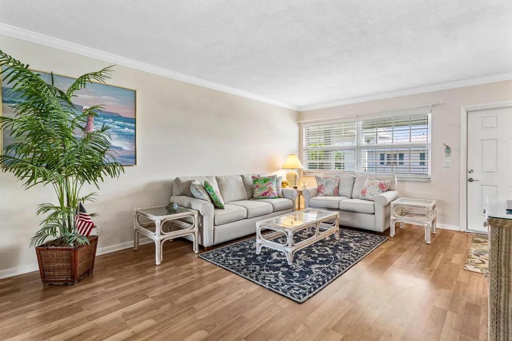5505 Ocean Boulevard #8-204 Ocean Ridge, FL 33435