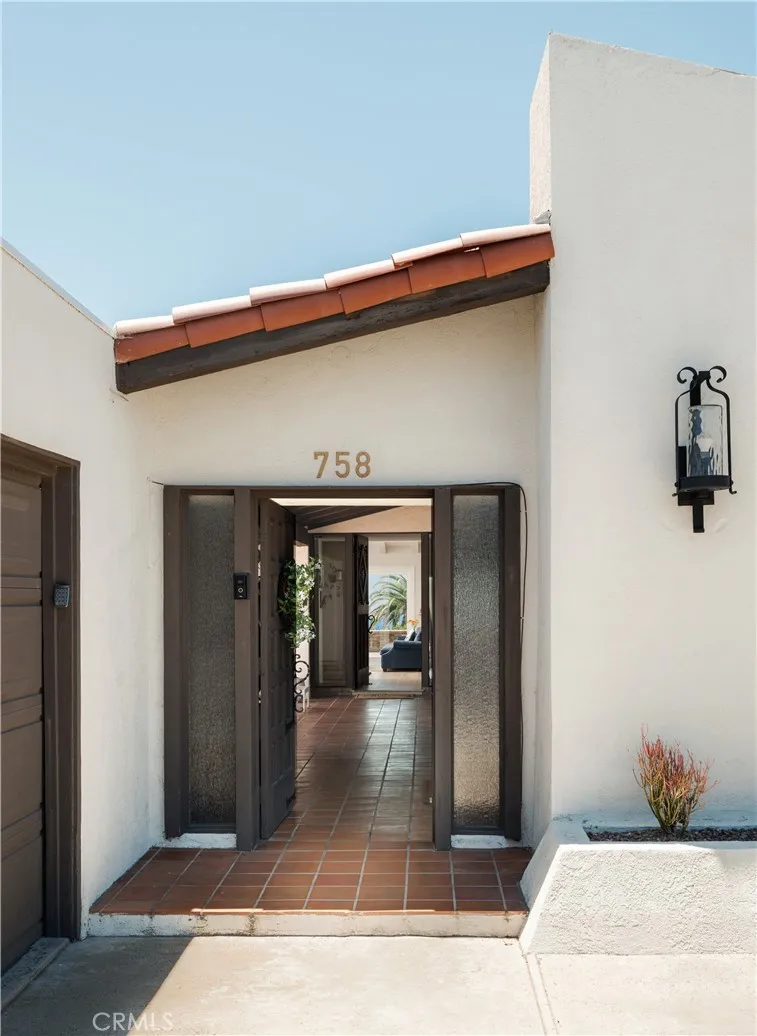 758 Barracuda Way Laguna Beach, CA 92651