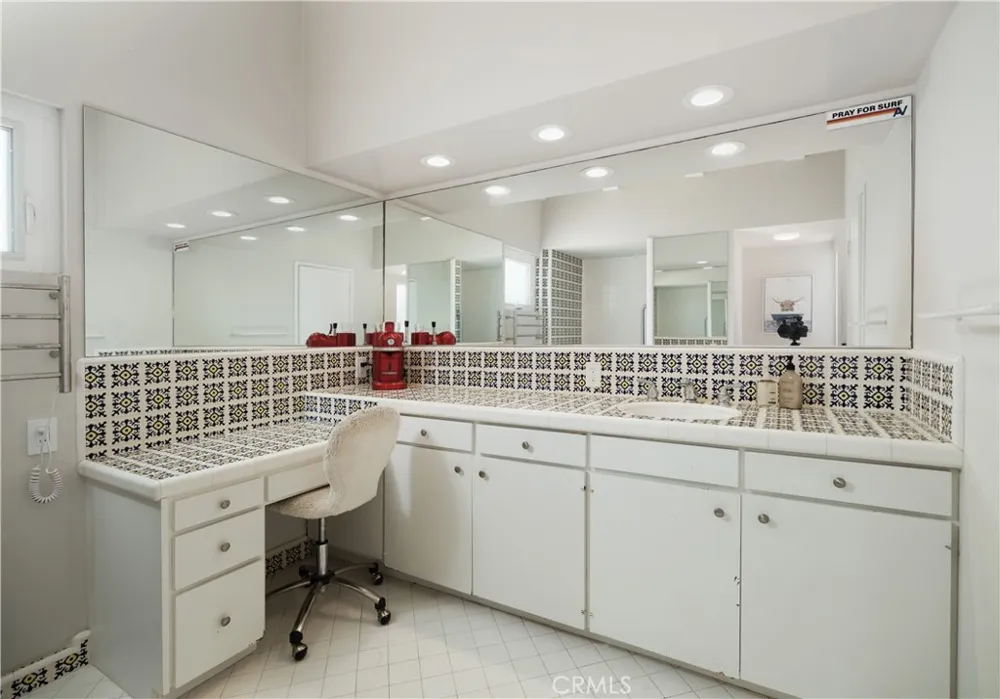 758 Barracuda Way Laguna Beach, CA 92651