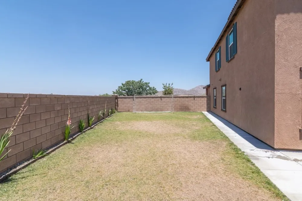 22574 Antelope Nuevo, CA 92567