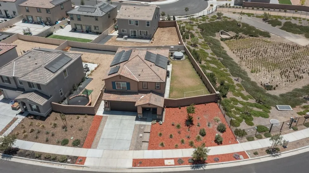 22574 Antelope Nuevo, CA 92567