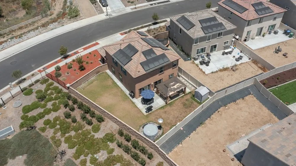 22574 Antelope Nuevo, CA 92567