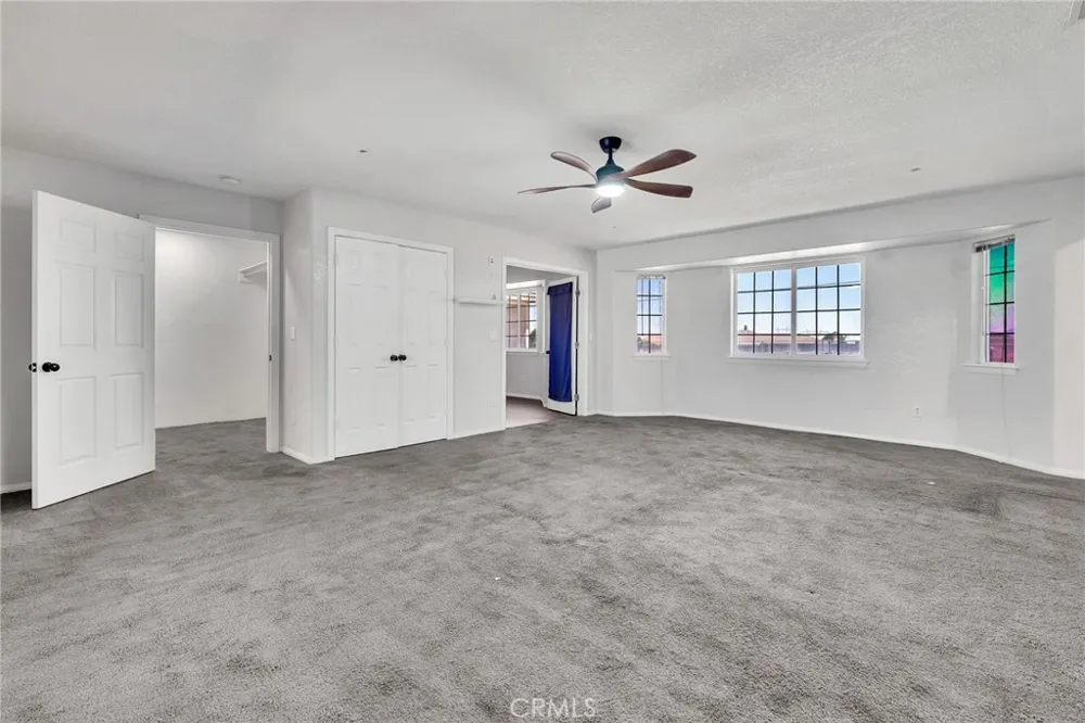 6748 Coriander Oak Hills, CA 92344