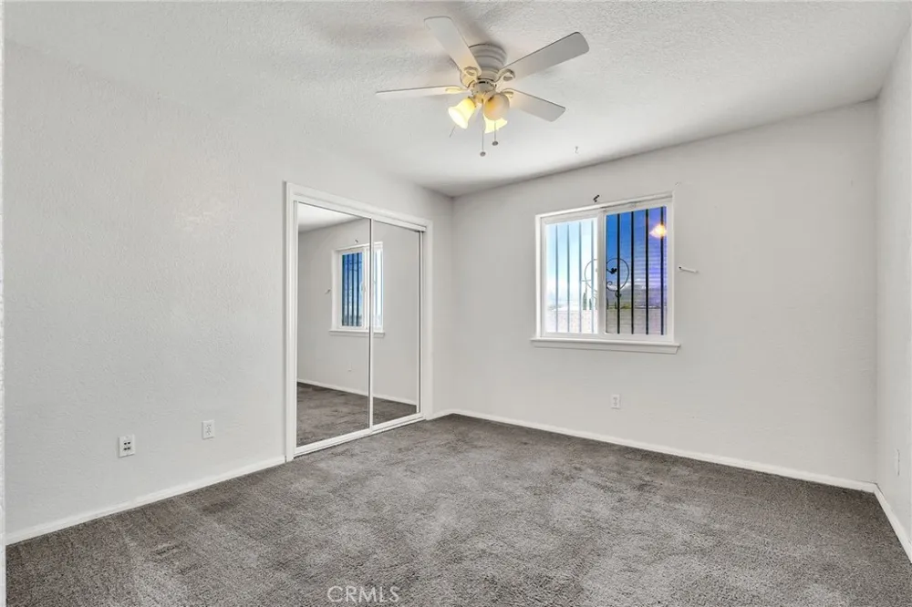6748 Coriander Oak Hills, CA 92344