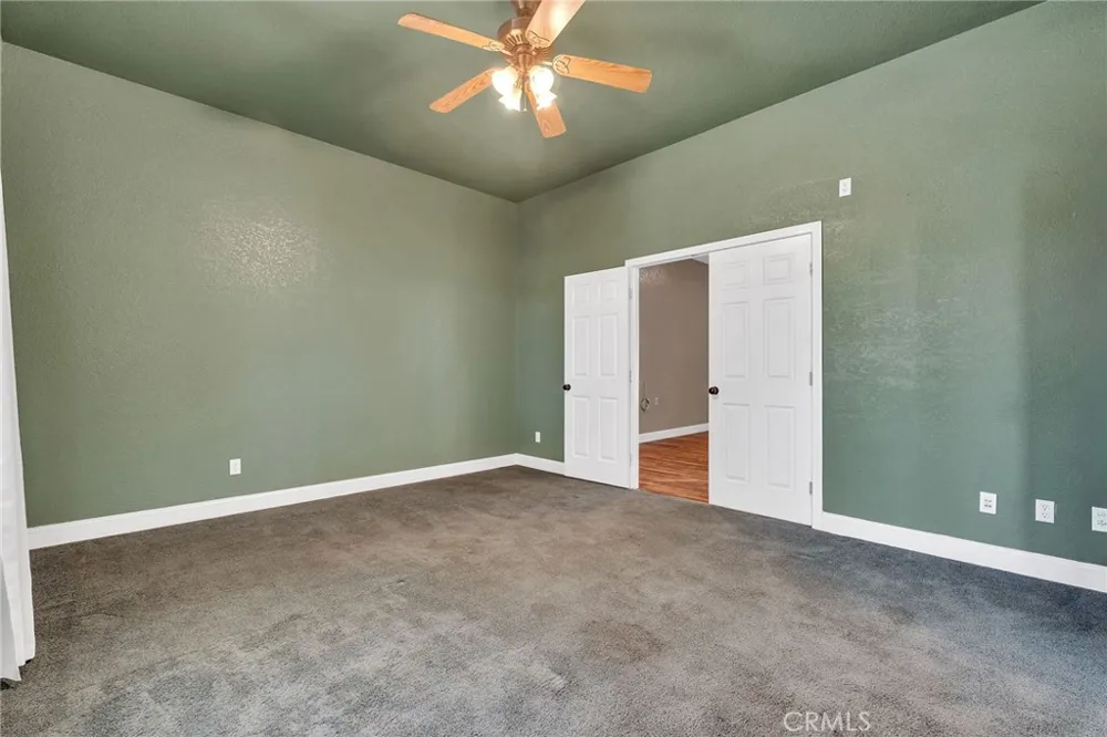 6748 Coriander Oak Hills, CA 92344